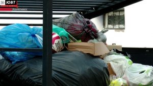 Мусорные контейнеры на Волгоградской, 21 путешествуют по улице