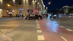 Часть 1 Патрики. Катаюсь по Москве на электросамокате, сентябрь, бабье лето, прогулка Moscow Russia