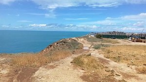 Строим побережье