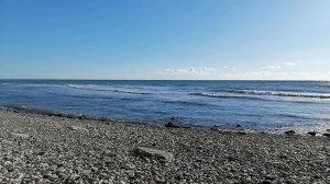 Дивноморское. Пляж "Факел". Конец октября.