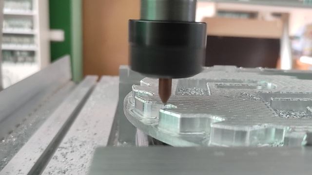 Фрезеровка фаски с углом 30 градусов на алюминии. Фрезы для снятия фаски по металлу #фрезыначпу смотреть онлайн