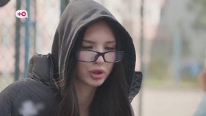 Чадо расплакалась при упоминании отца