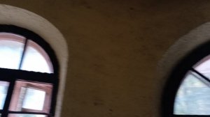 Идём внутрь Старого замка👣👣Было страшновато,но любопытство победило🤭