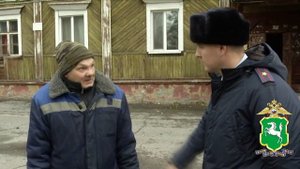 В томском городе Северске полицейский вынес из горящего дома потерявшего сознание мужчину