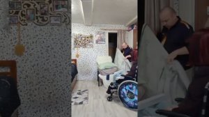 Один день из нашей жизни, когда у Кати руки заработали немного