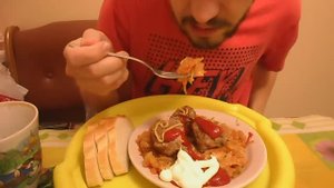 ОБЖОР НА ТЕФТЕЛИ С ГРЕЧКОЙ В ТОМАТНОМ СОУСЕ, ТУШЕНАЯ КАПУСТА