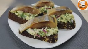 Бутерброды с селедкой