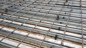 Прием бетона на плиту перекрытия по опалубке из профнастила