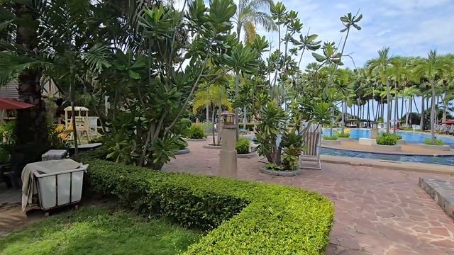 Botany_Beach_Resort. Тропический отель в городе. Паттайя. Таиланд. На Джомтьен. Самый чистый пляж.