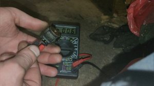 проверка датчика детонации мультиметром тестером автомобиль ВАЗ ЛАДА НИВА и другие автомобили
