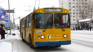 Троллейбус Екатеринбурга ЗиУ-682Г-016 (012) №206 маршрут №36 на остановке "Дом кино"