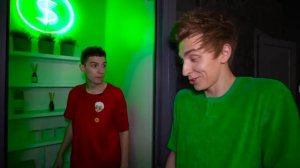 Кто Больше ЗАРАБОТАЕТ ДЕНЕГ за 24 Часа Челлендж !