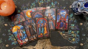 Таро-расклад "Какие сюрпризы ждать в ноябре" 🔥