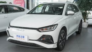 BYD E2
