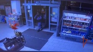 Сотрудники Росгвардии задержали 22-летнего вора, похитившегого из магазина деньги и алкоголь