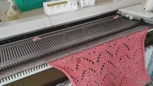 УЧУСЬ / ПЛАТИНГ  НА ВЯЗАЛЬНОЙ МАШИНЕ/  ВСЕМ НАВЯЗАЛА НОСКИ /