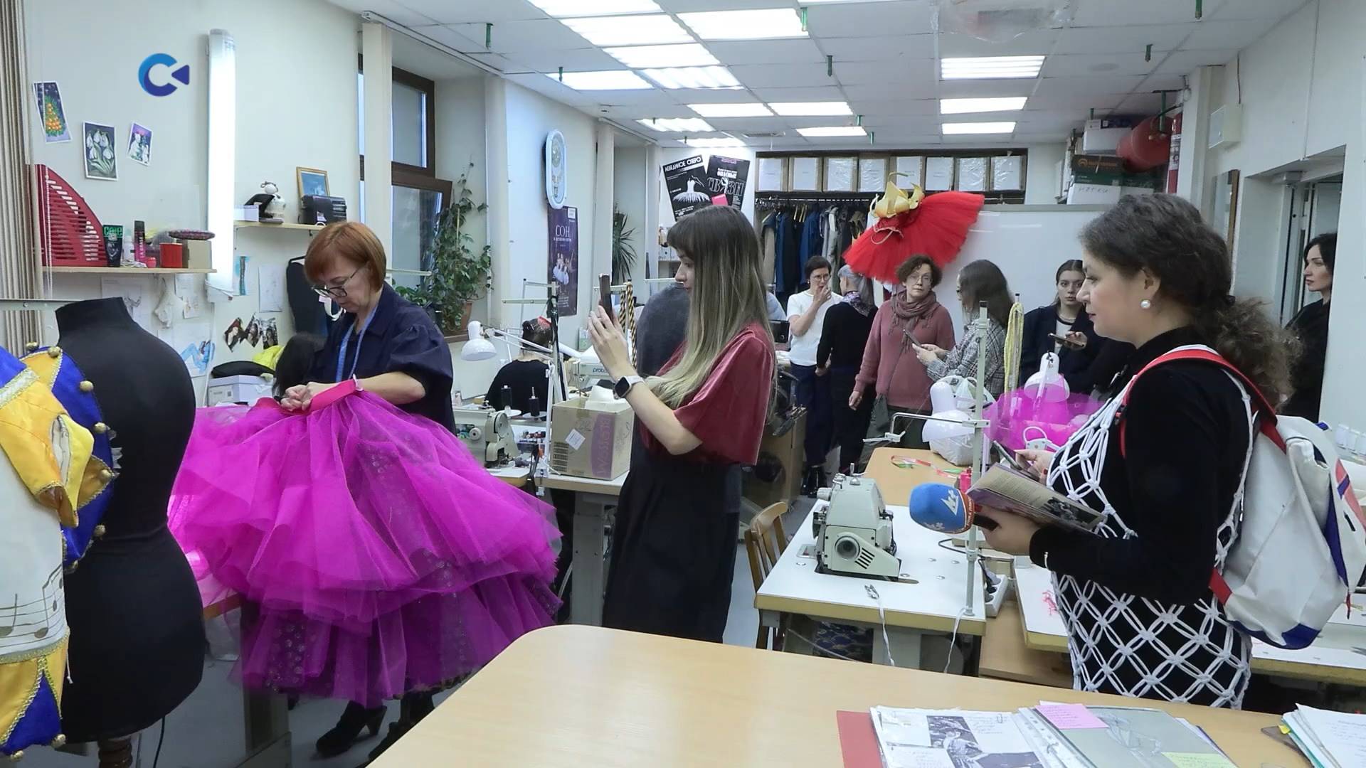 Журналисты побывали на экскурсии в Музыкальном театре Карелии