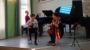 1."Мартышка и очки" О.Хромушин; 2.Испанский танец П.Суарес