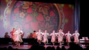 Танец "Деревенская прогулка" - учащиеся Детской школы искусств