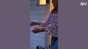 Страшные розыгрыши на Хэллоуин 2025 🎃 Самые смешные реакции, снятые на камеру