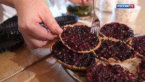 "Йӧла-кӧра". Ржаные шаньги с брусникой - рецепт от Екатерины Новородской