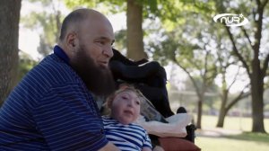 История ДО СЛЕЗ! Мусульманин усыновляет обреченных сирот!