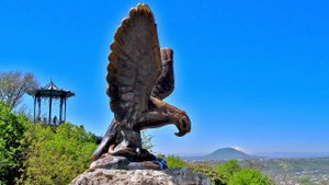 Остап Бендер у Провала - покупайте билеты, членам профсоюза: 10 копеек.