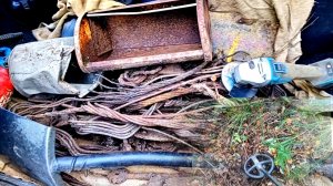 Почему этот металл  не забрали до меня?