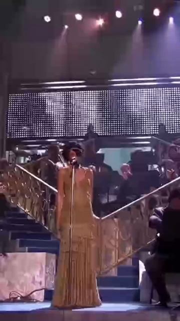 Когда наконец-то выучил английский и теперь твои любимые песни звучат вот так.