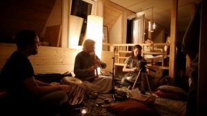 Ханг и бансури в Чайной.