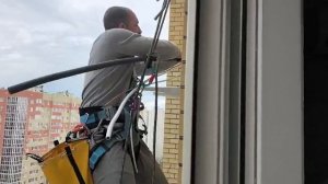 Монтаж сплит системы с альпинистом в Перспективном. Ставрополь.