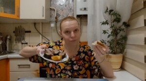 Мукбанг скумбрия и запеченый карп с картошкой!