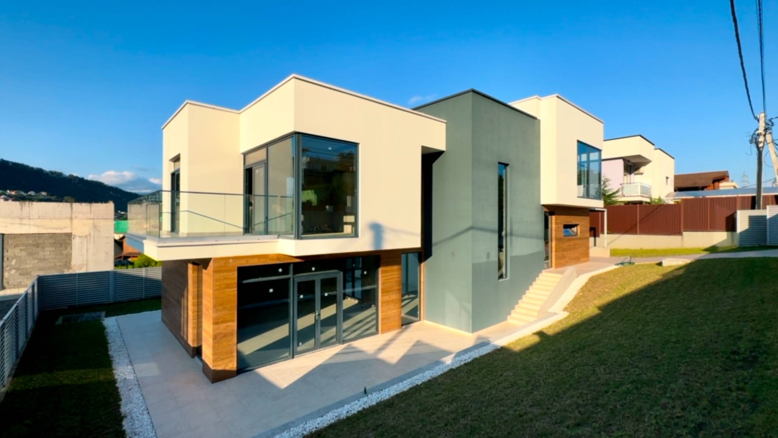 дом в Сочи который требует ОСКАРА. настоящий хайтек в Сочи смотреть онлайн