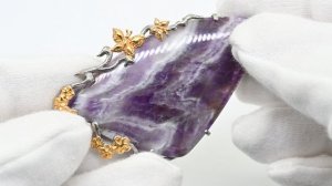 Брошь аметист шеврон 70*46мм. Арт: м803500