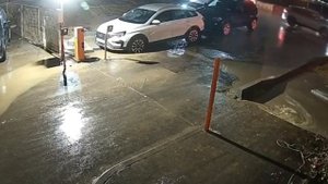 ‼️В Коммунарке сломали шлагбаум чтобы проехать во двор‼️