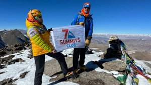 Александр Абрамов и Людмила Коробешко отметили годовщину свадьбы восхождением на гору Ут-Кангри