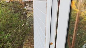 Строим Лучший домик на дереве: Часть 5: "Окна вставлены, стены обшиты"