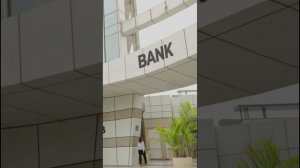 ЧТО НА САМОМ ДЕЛЕ ХОЧЕТ ОТ ВАС ВАШ БАНК (И КАК ПОНЯТЬ ИГРУ С ДЕНЬГАМИ В ИСПАНИИ)