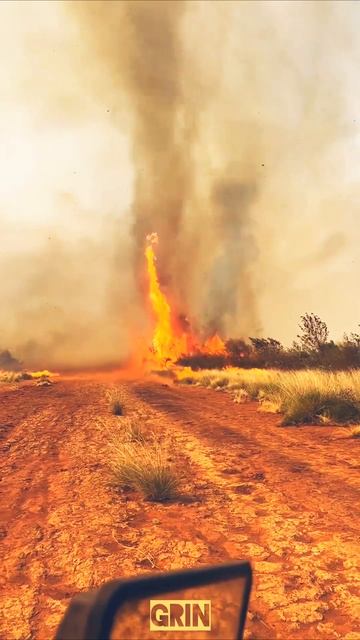 Огненный смерч...🔥