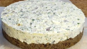 Шведский закусочный торт с селедкой! Праздничная закуска —  настоящая находка для любого стола!