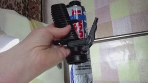 Заделываем щель под раковиной: работаем с монтажным пистолетом «Эконом Монтажник»