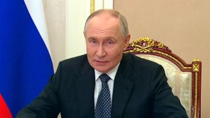 Президент провел в режиме видеоконференции совещание с постоянными участниками Совбеза РФ