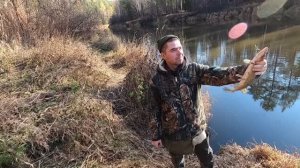 Осенняя рыбалка . Путешествие к подножию реки Тагил . ДВЕ СКАЛЫ нашли сеть с рыбой .