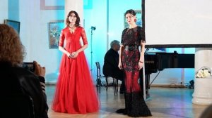 Дарья Вуйчик и Полина Панина исполняют дуэт Лизы и Полины Чайковского. Фортепиано — Дмитрий Сибирцев