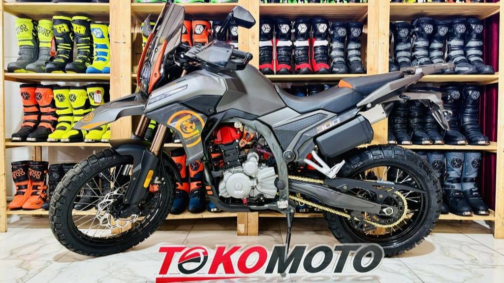 Мотоцикл Regulmoto Cyclone Серый