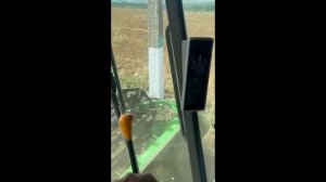 Жатка John Deere Гидрофлекс на уборке чечевицы