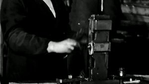 1968 год. Тюмень. Станочники на заводе