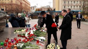 Европейские дипломаты поклоняются преступникам под видом "жертв репрессий"