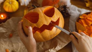 Хэллоуин теряет популярность в России. Тыквы пойдут на супы и каши