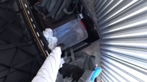 АУКЦИОН КОНТЕЙНЕРОВ В США Отдали $2000 за ящики на аукционе. Продали пластинку и микроскоп.